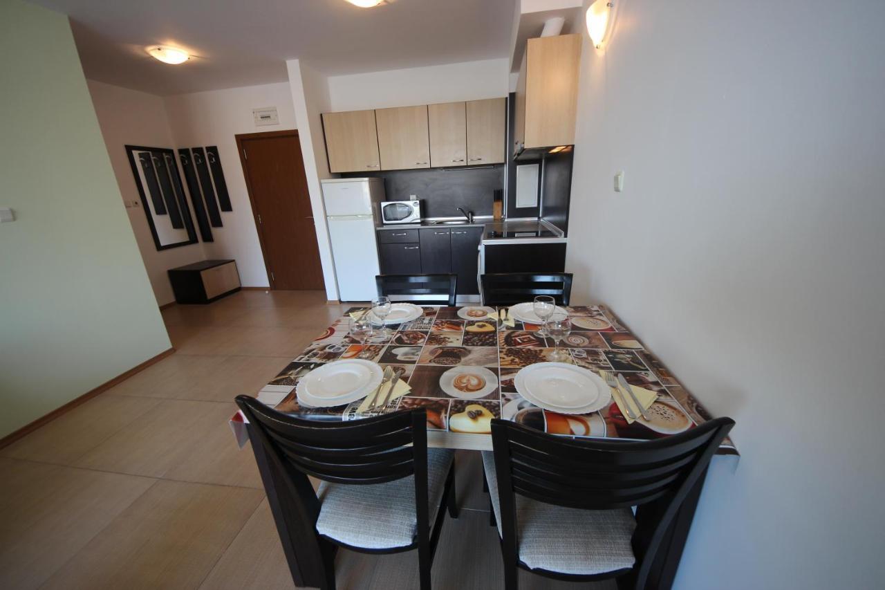 Menada Grand Kamelia Apartments Sunny Beach Habitación foto